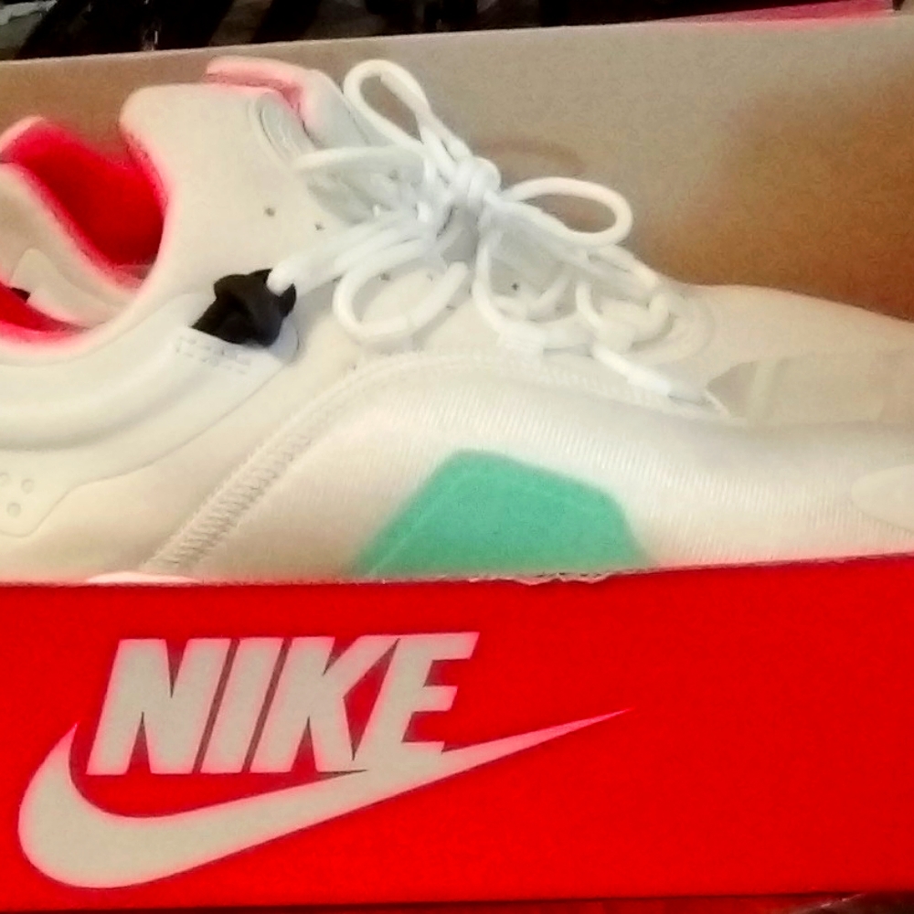 Nikes Huarache city move